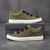 Andrea - Suede Sneakers med Elegant Spænde