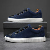 Andrea - Suede Sneakers med Elegant Spænde
