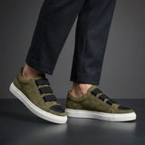 Andrea - Suede Sneakers med Elegant Spænde