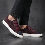 Andrea - Suede Sneakers med Elegant Spænde